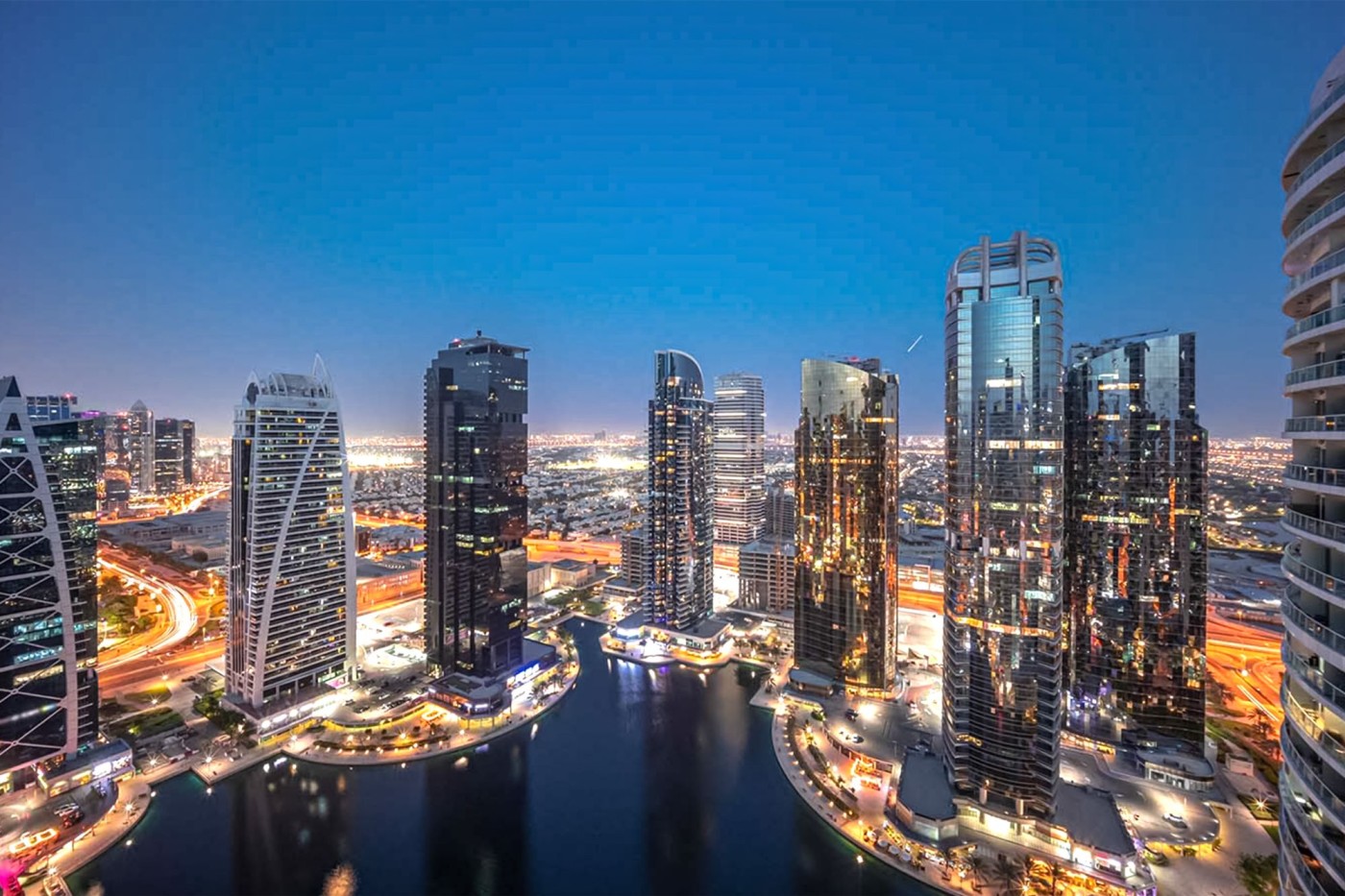 Jumeirah Lake Towers (JLT)